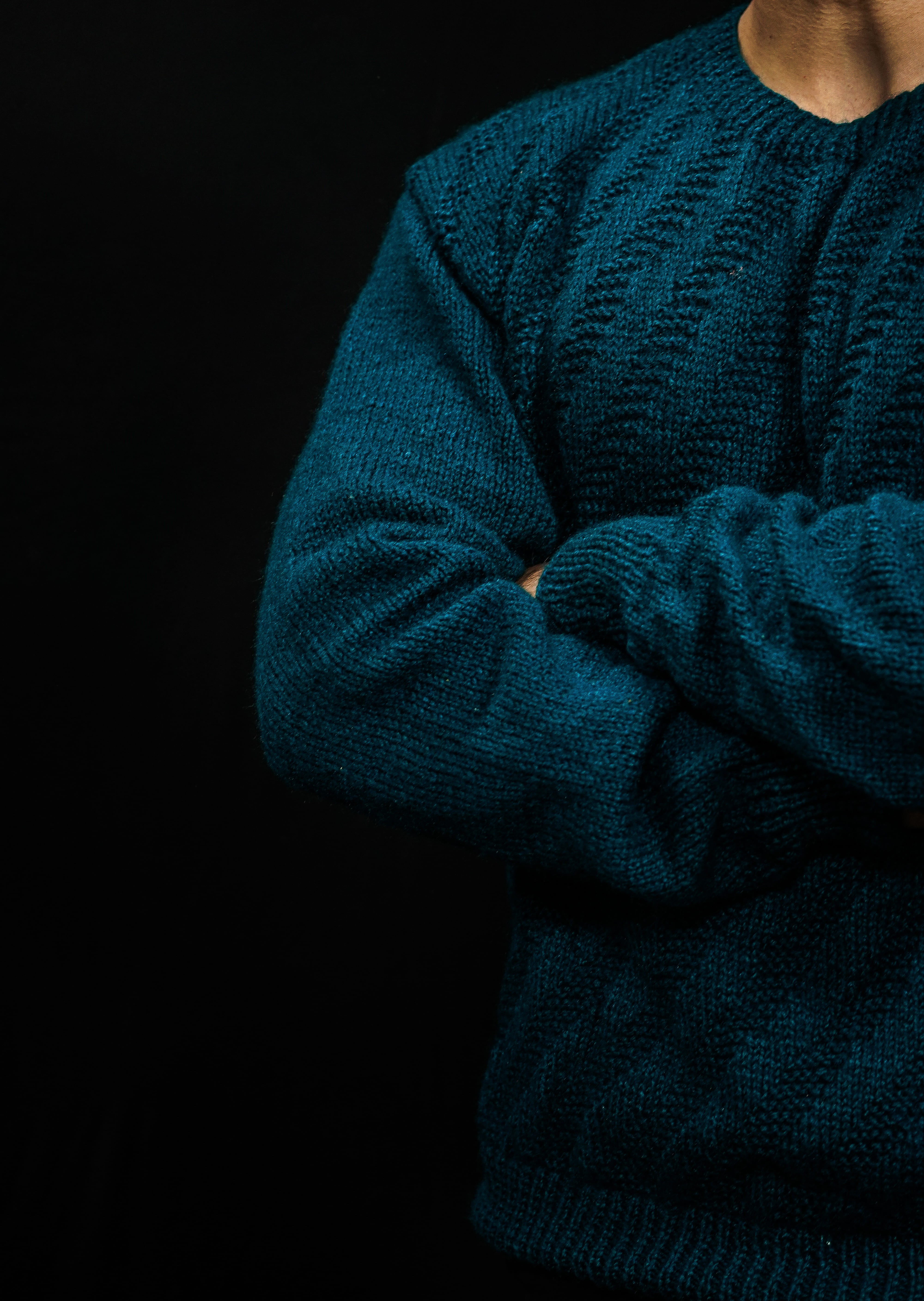 Round-Neck Oblique Intarsia Knit